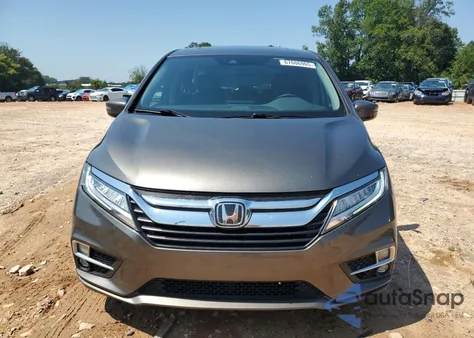 2018 Honda Odyssey Elite z USA, uszkodzony, nr VIN 5FNRL6H9XJB045888